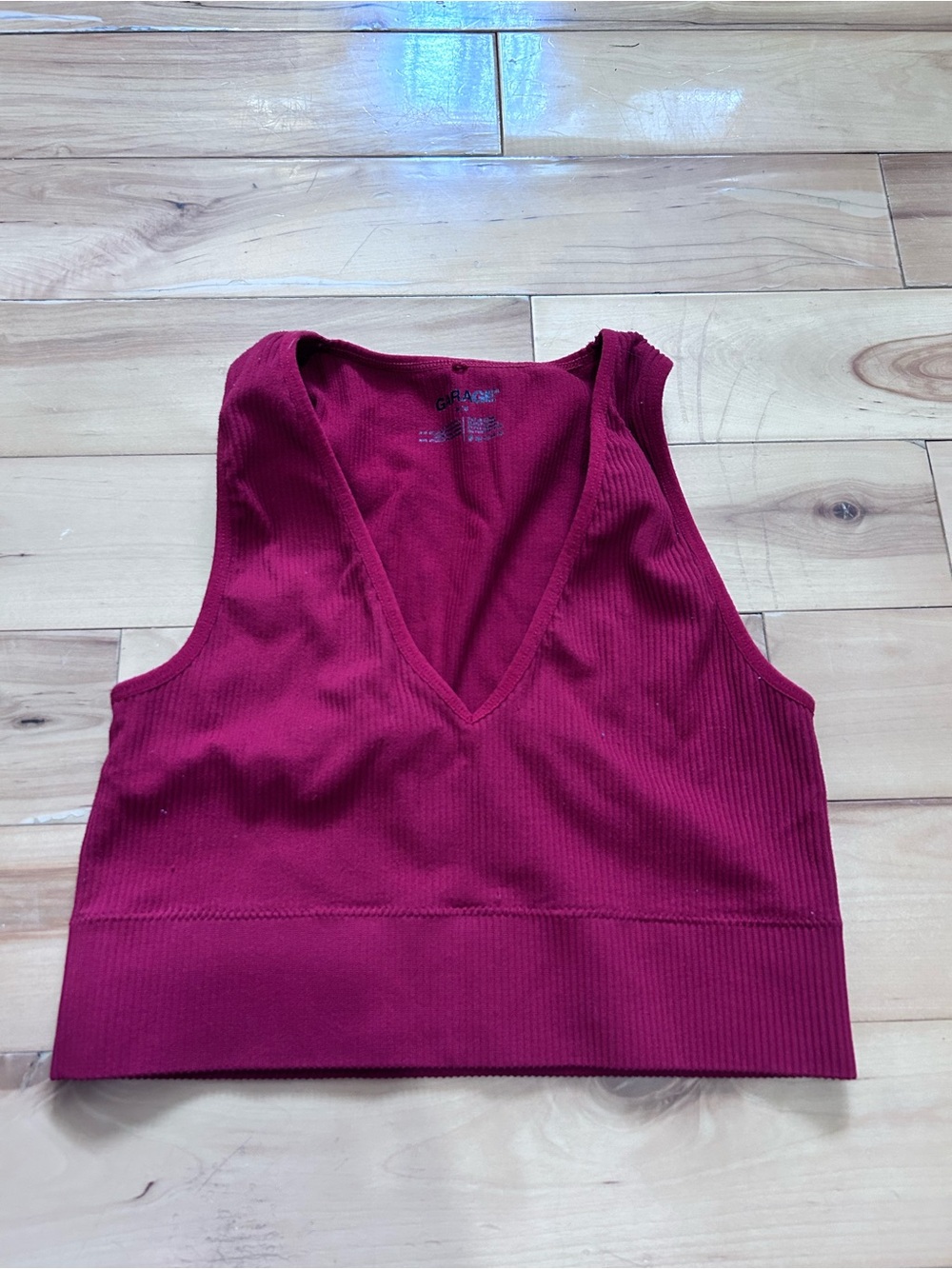 Garage Ribbed V-Neck Crop Top - Red